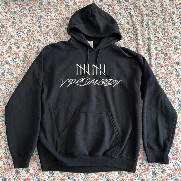 Sweaters - TEAM 10 Black Hoodie Medium